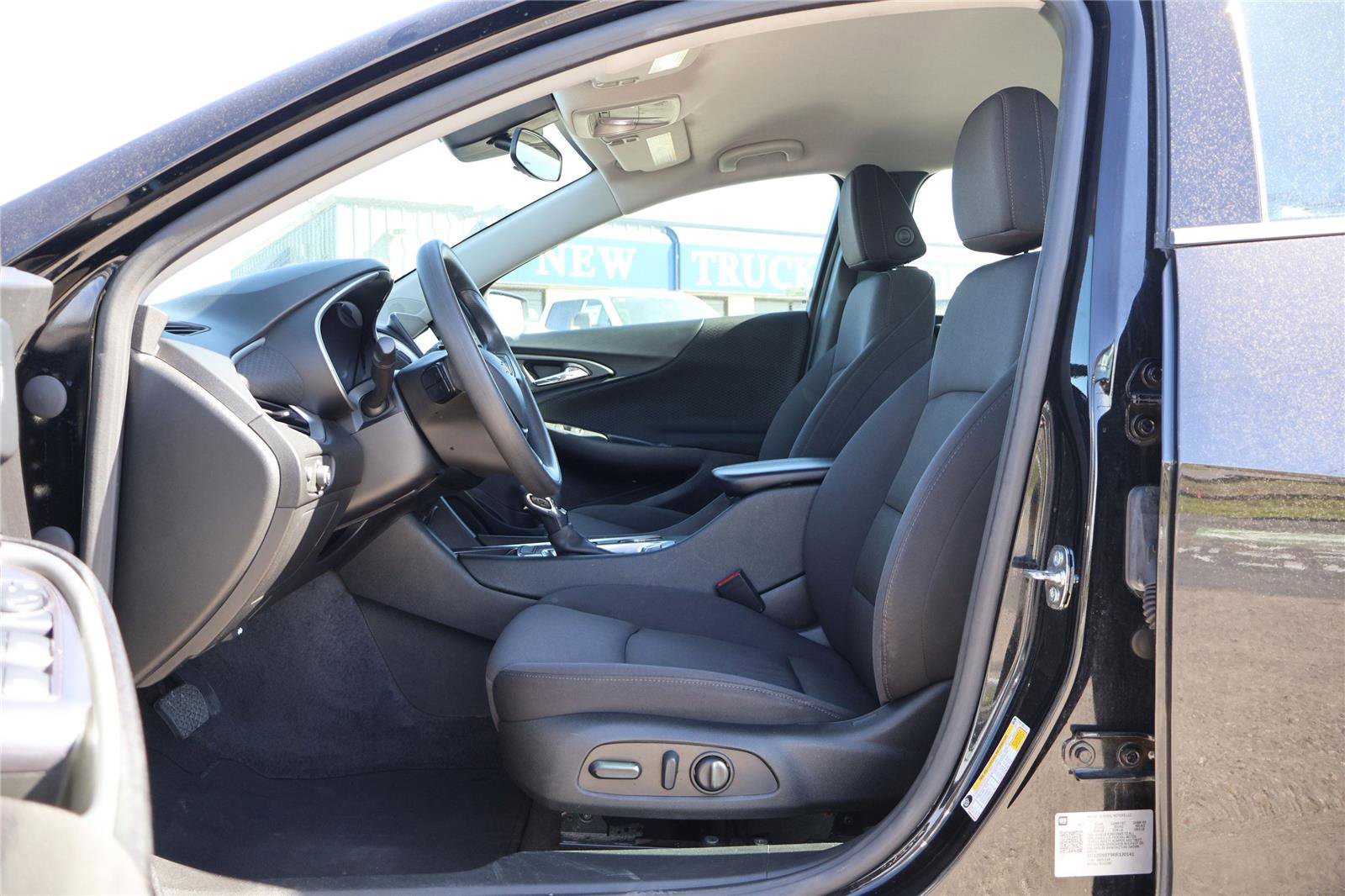 Used 2024 Chevrolet Malibu LT image 13