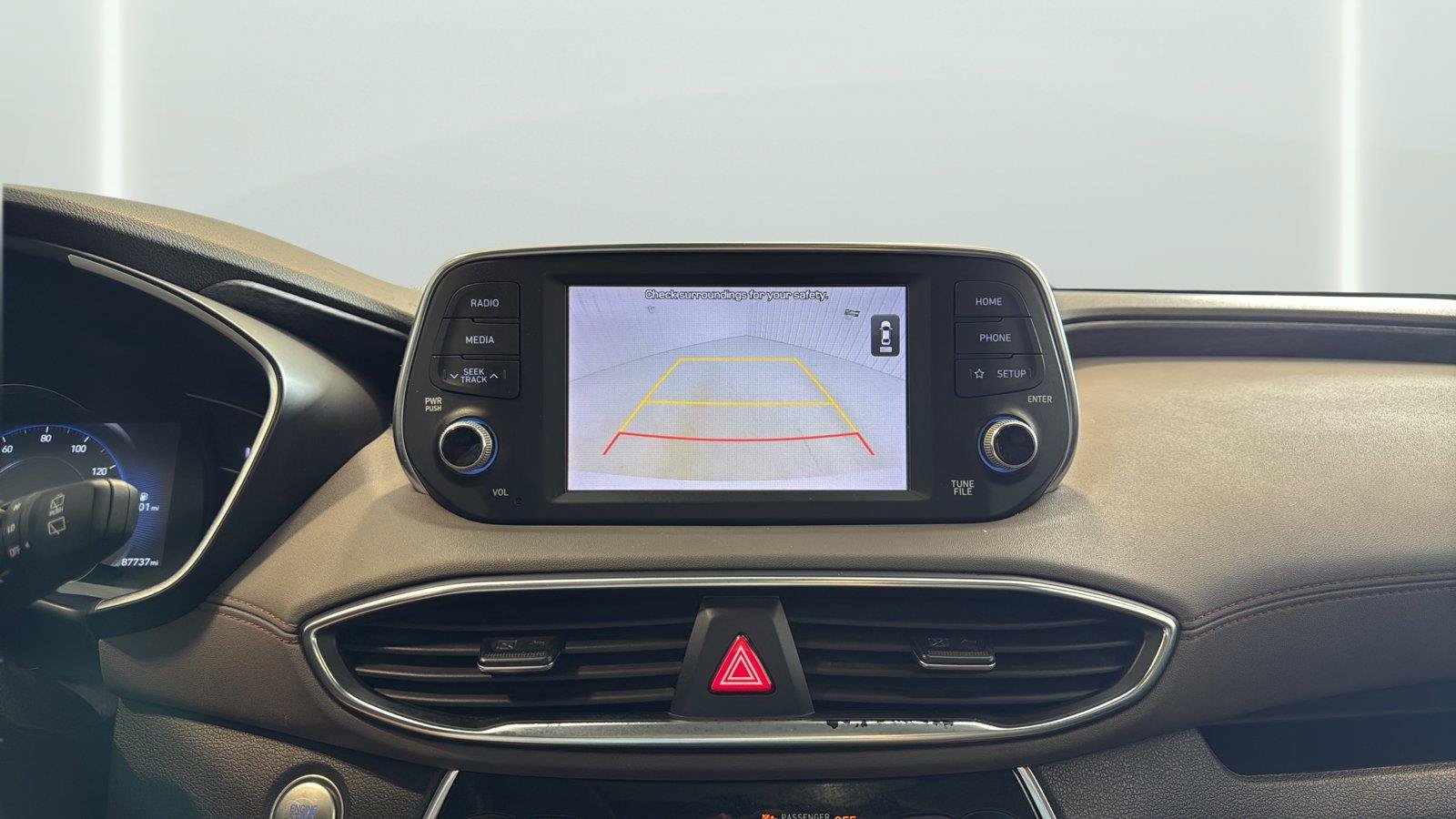 Used 2019 Hyundai Santa Fe Limited AWD/4WD image 19