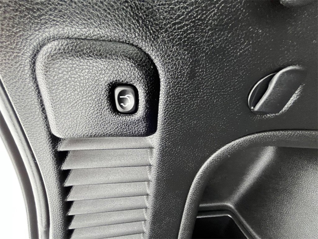 Used 2021 Jeep Grand Cherokee Limited image 28