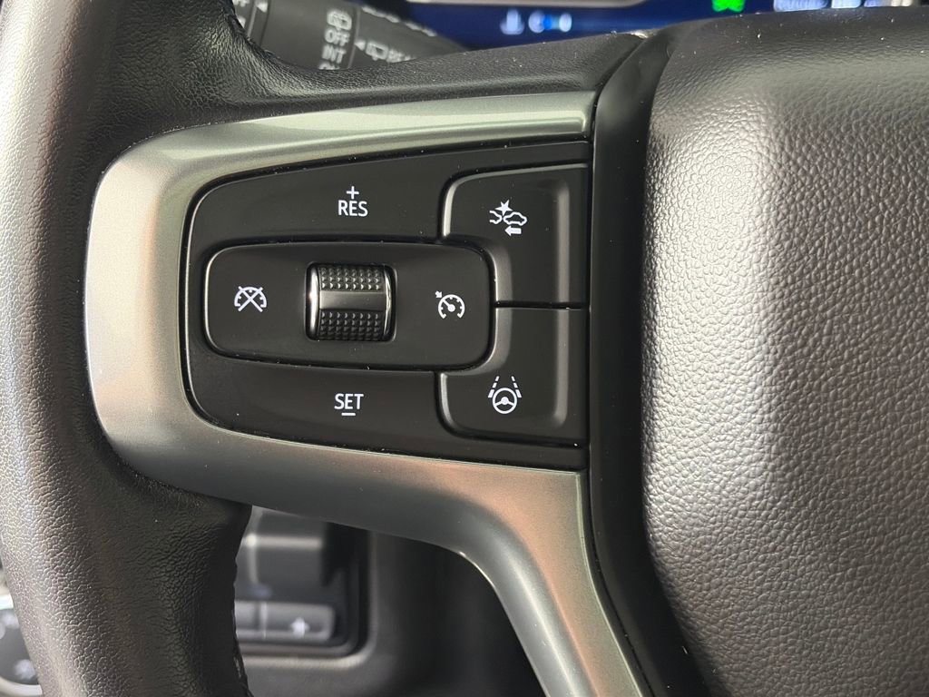 Used 2023 Chevrolet Tahoe Premier w/ Advanced Technology Package image 17