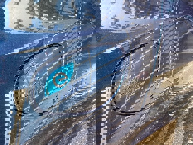 Used 2022 Chrysler Pacifica Touring-L w/ S Appearance Package image 7