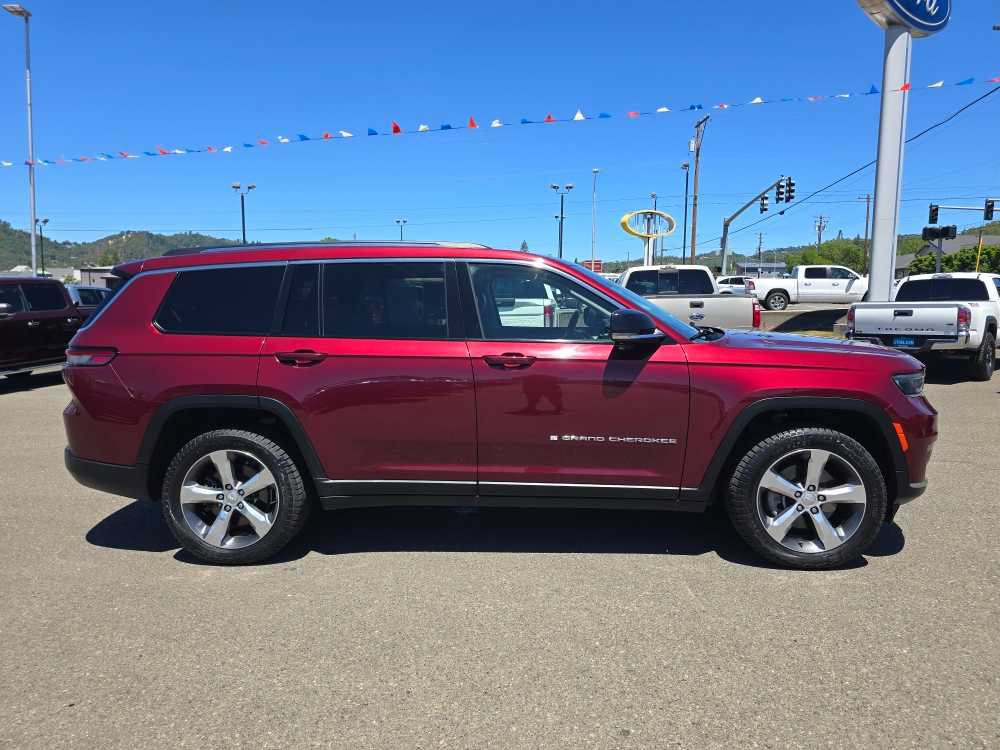 Used 2021 Jeep Grand Cherokee L Limited AWD/4WD image 6