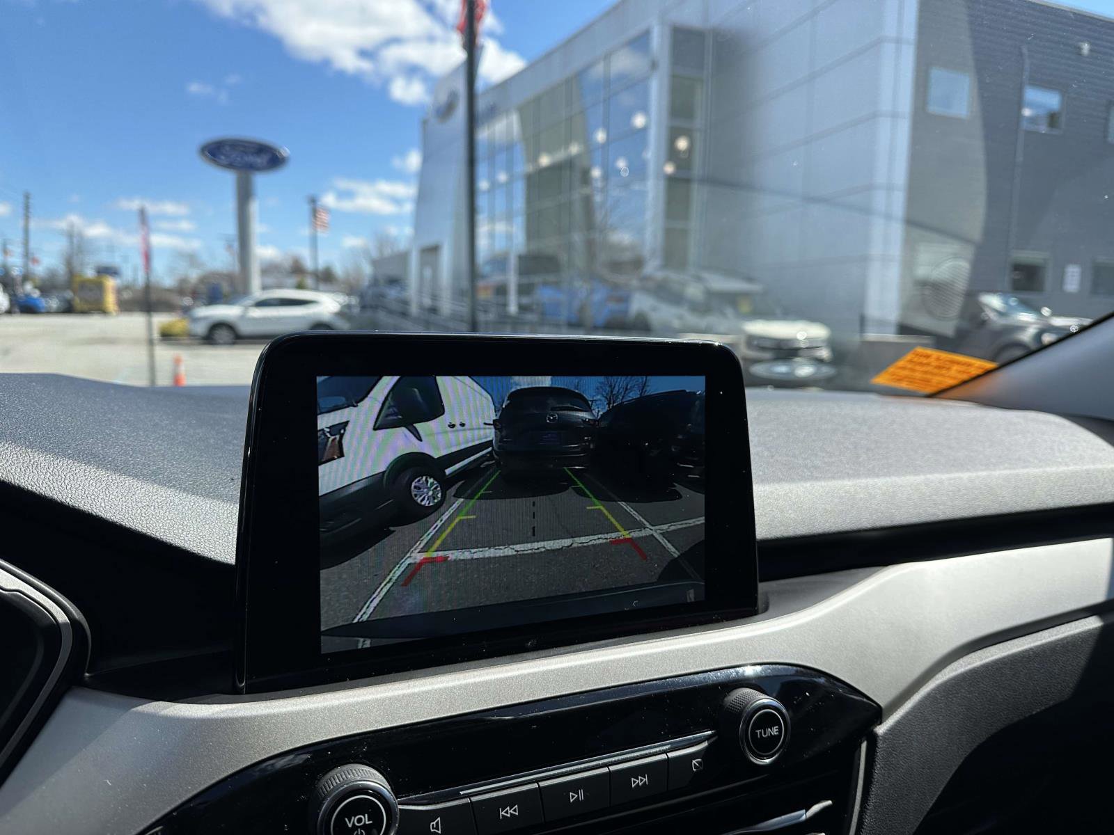 Certified 2022 Ford Escape SE w/ Cold Weather Package image 20