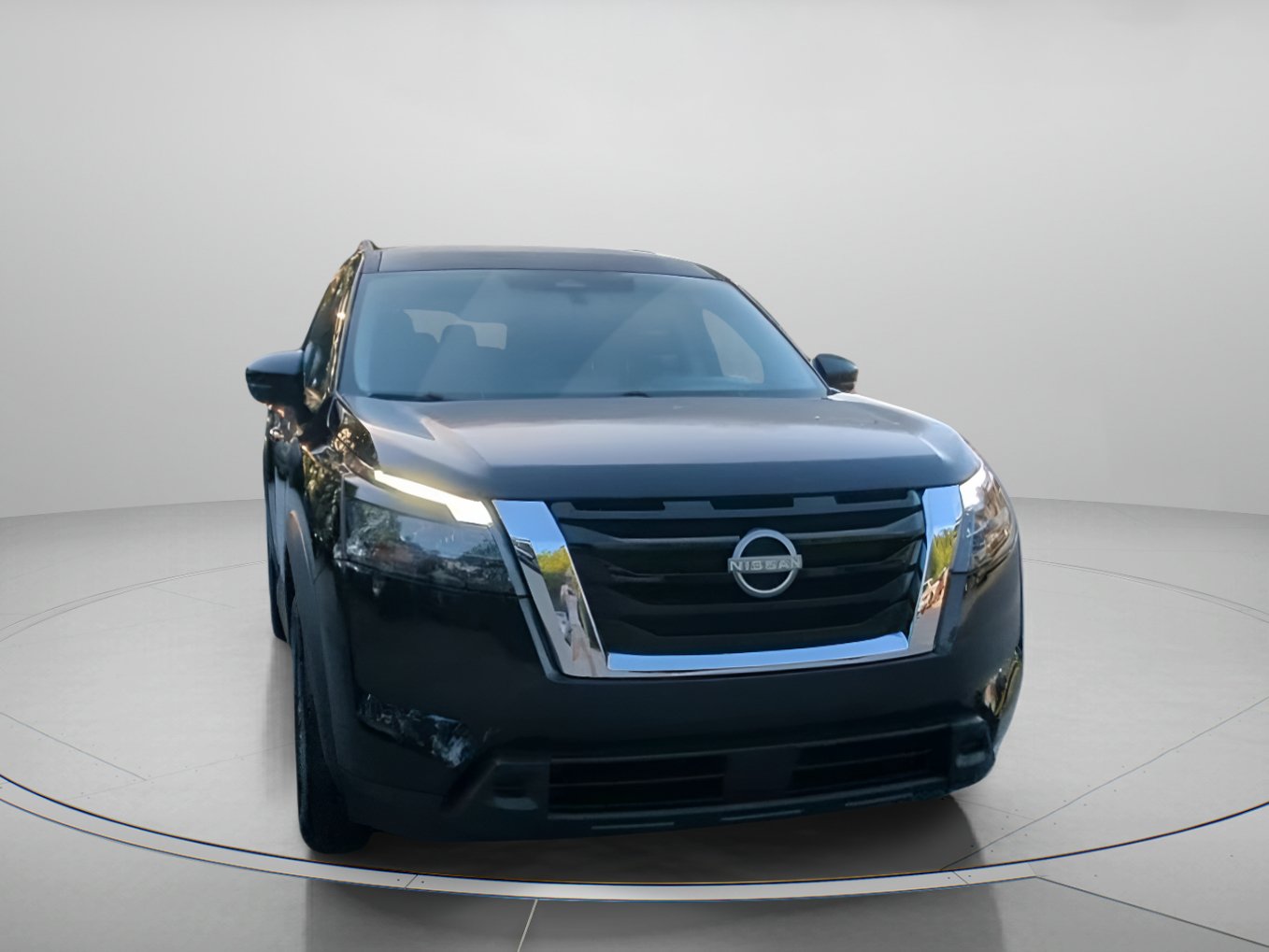 Used 2024 Nissan Pathfinder SV FWD image 5
