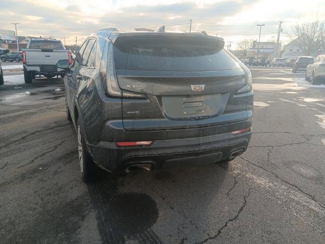 Used 2019 Cadillac XT4 Sport w/ Cold Weather Package image 10