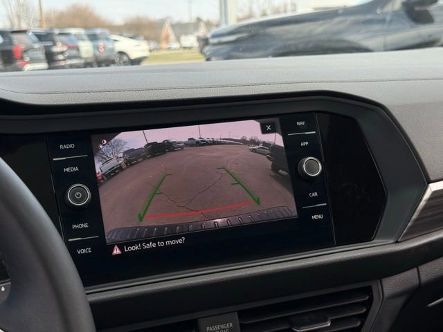 Used 2024 Volkswagen Jetta SEL FWD image 4