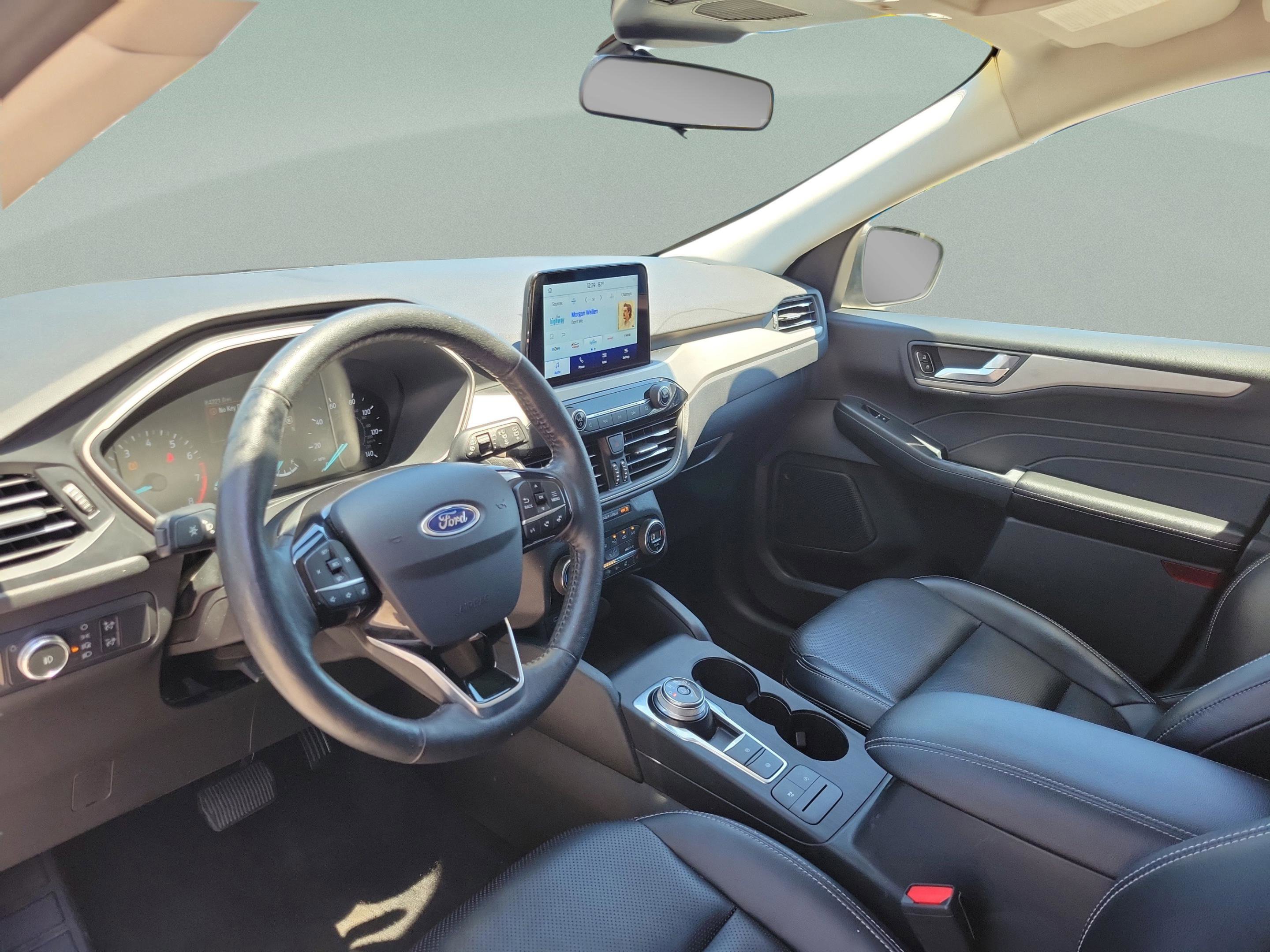 Certified 2021 Ford Escape SEL AWD/4WD image 16