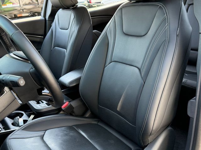 Certified 2025 Ford Mustang Mach-E Premium AWD/4WD image 9