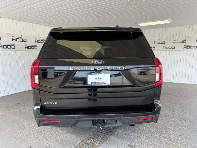 Certified 2025 Ford Expedition Active AWD/4WD image 22