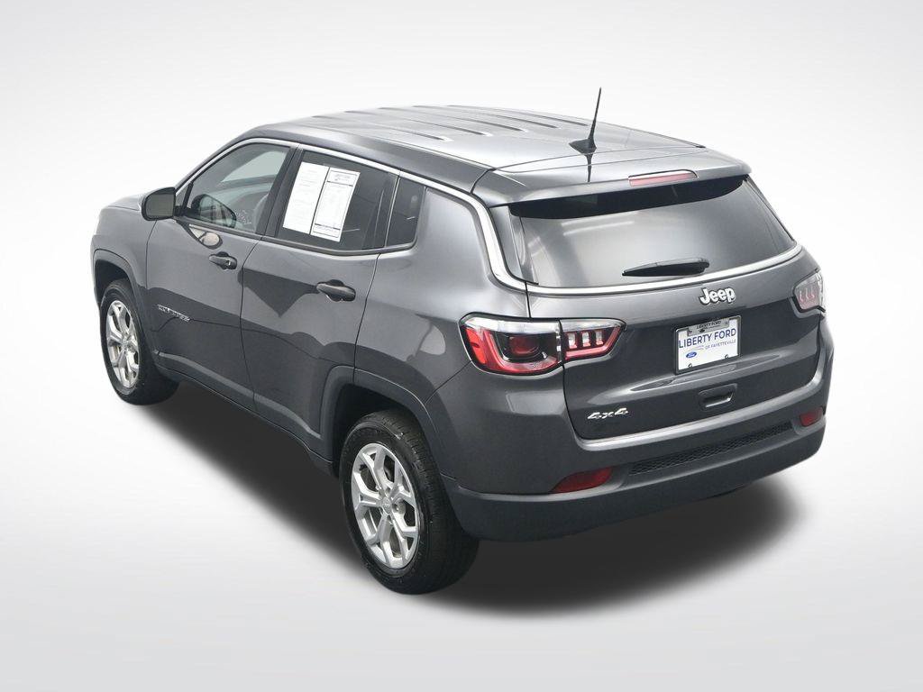 Used 2024 Jeep Compass Sport AWD/4WD image 43