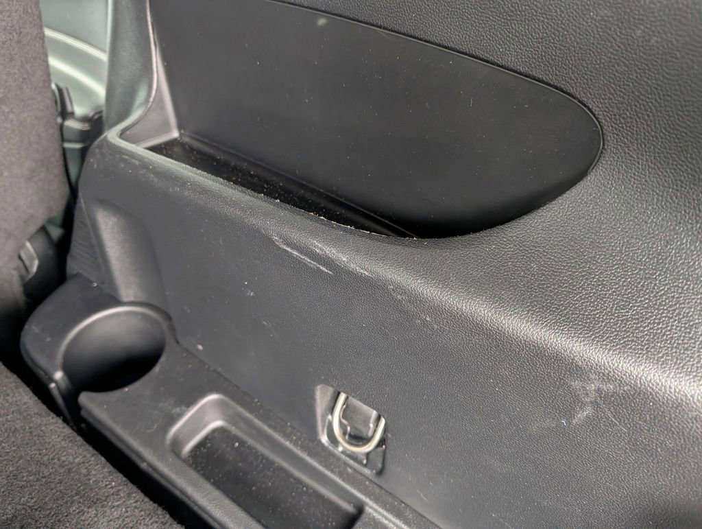 Certified 2022 Ford Explorer XLT w/ Equipment Group 202A image 19