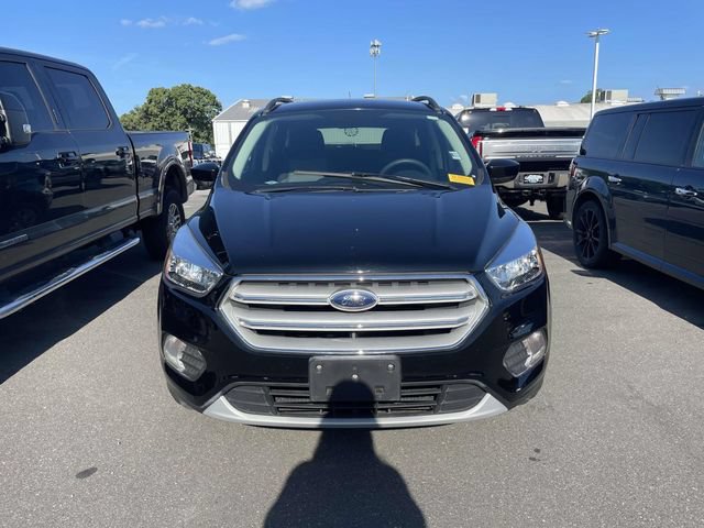 Certified 2018 Ford Escape SE FWD image 2