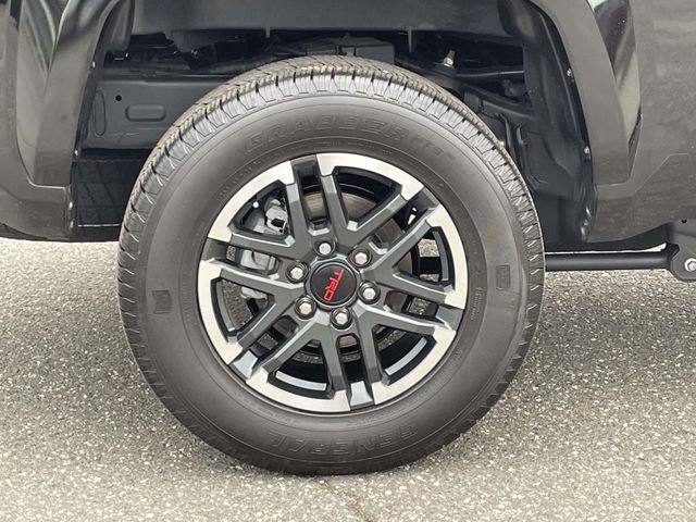 Used 2025 Toyota Tacoma TRD Sport RWD image 7