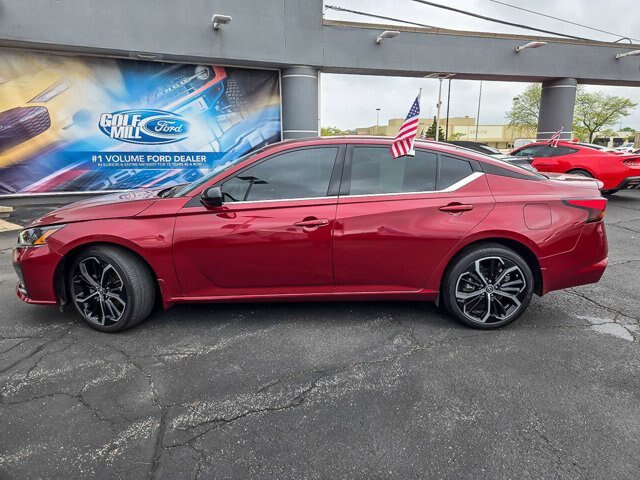 Used 2024 Nissan Altima 2.5 SR AWD/4WD image 6