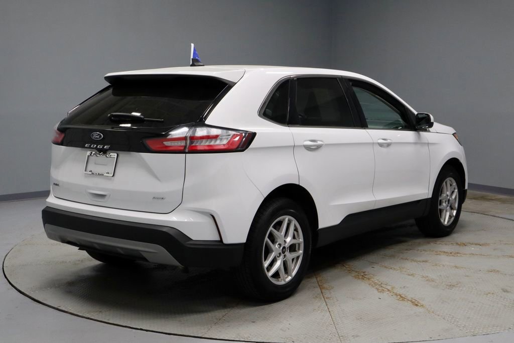 Certified 2024 Ford Edge SEL AWD/4WD image 5