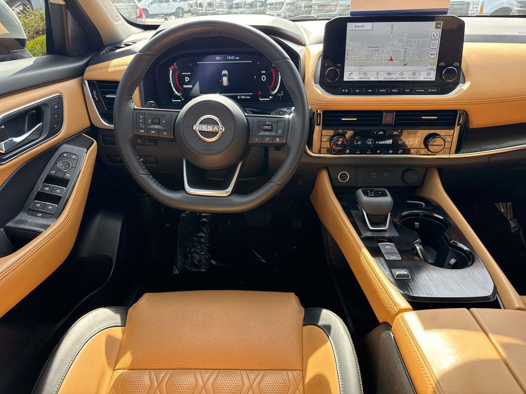 Used 2023 Nissan Rogue Platinum w/ Platinum Premium Package image 15