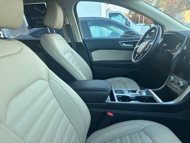 Certified 2023 Ford Edge SEL w/ Convenience Package AWD/4WD image 12
