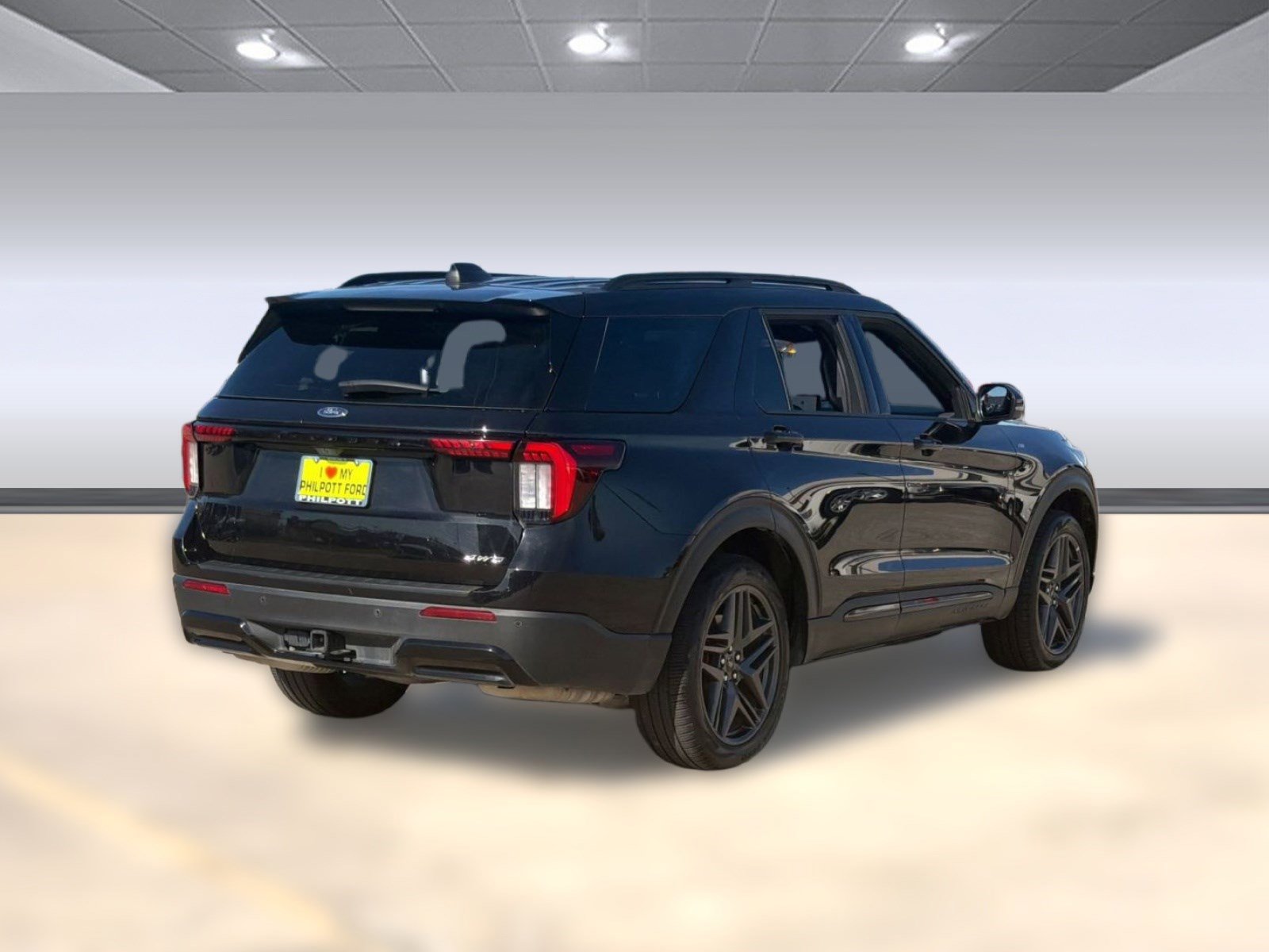 Certified 2025 Ford Explorer ST-Line w/ ST-Line Street Pack image 9