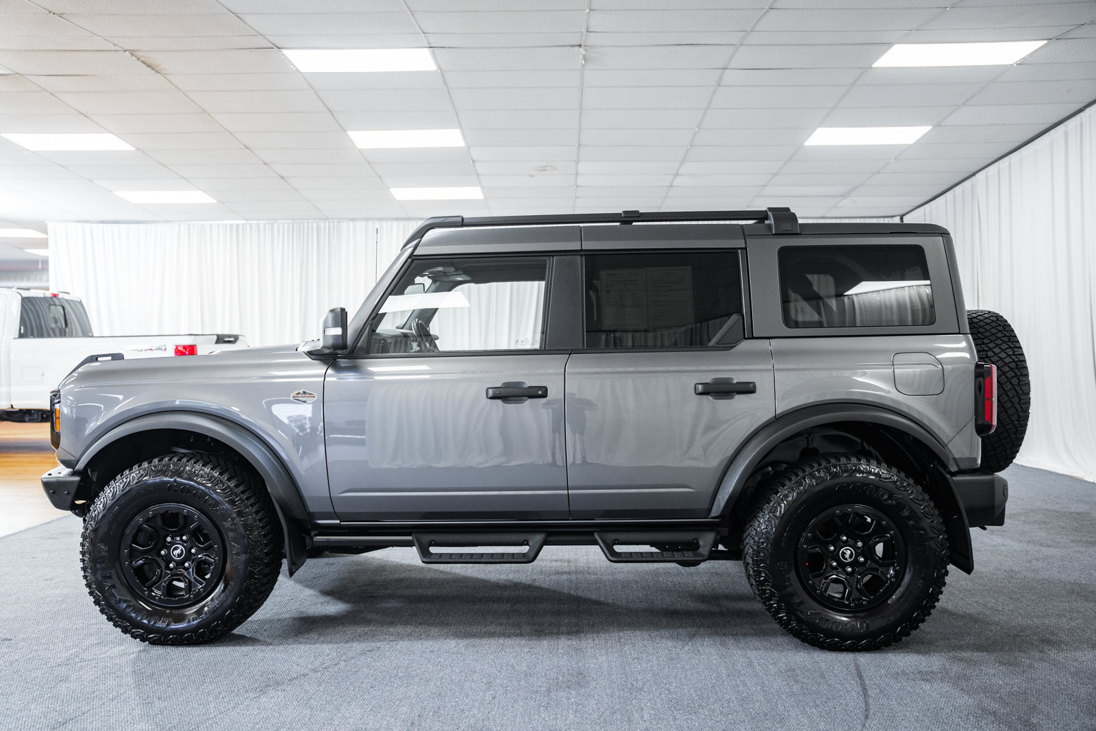 Certified 2023 Ford Bronco Wildtrak AWD/4WD image 5