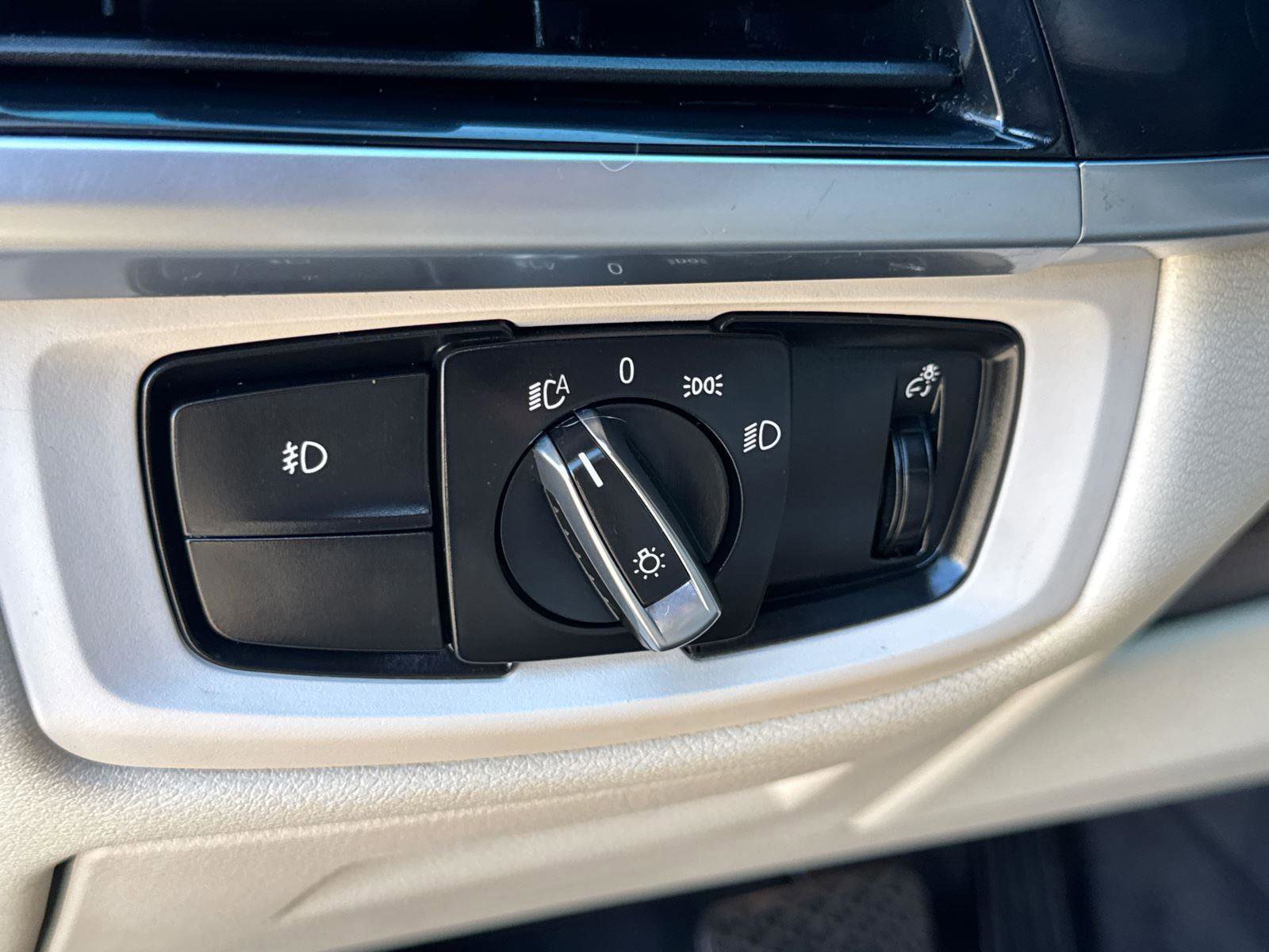 Used 2018 BMW X5 xDrive40e image 28