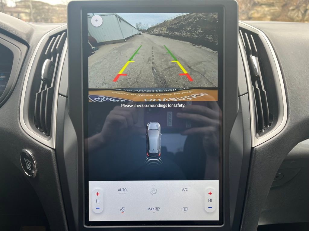 Certified 2023 Ford Edge SE w/ Black Appearance Package image 21