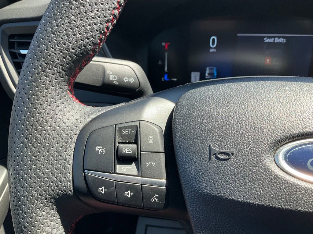 Certified 2023 Ford Escape ST-Line w/ Tech Pack #1 image 4