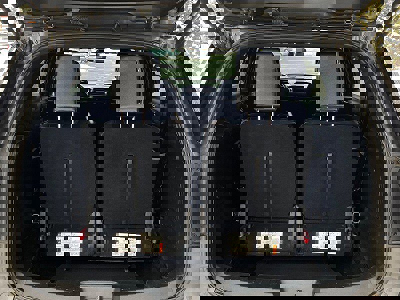 Certified 2018 Ford Explorer XLT w/ Equipment Group 202A image 9