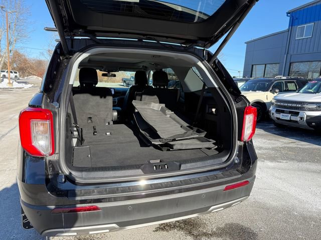 Certified 2022 Ford Explorer XLT w/ Equipment Group 202A image 11
