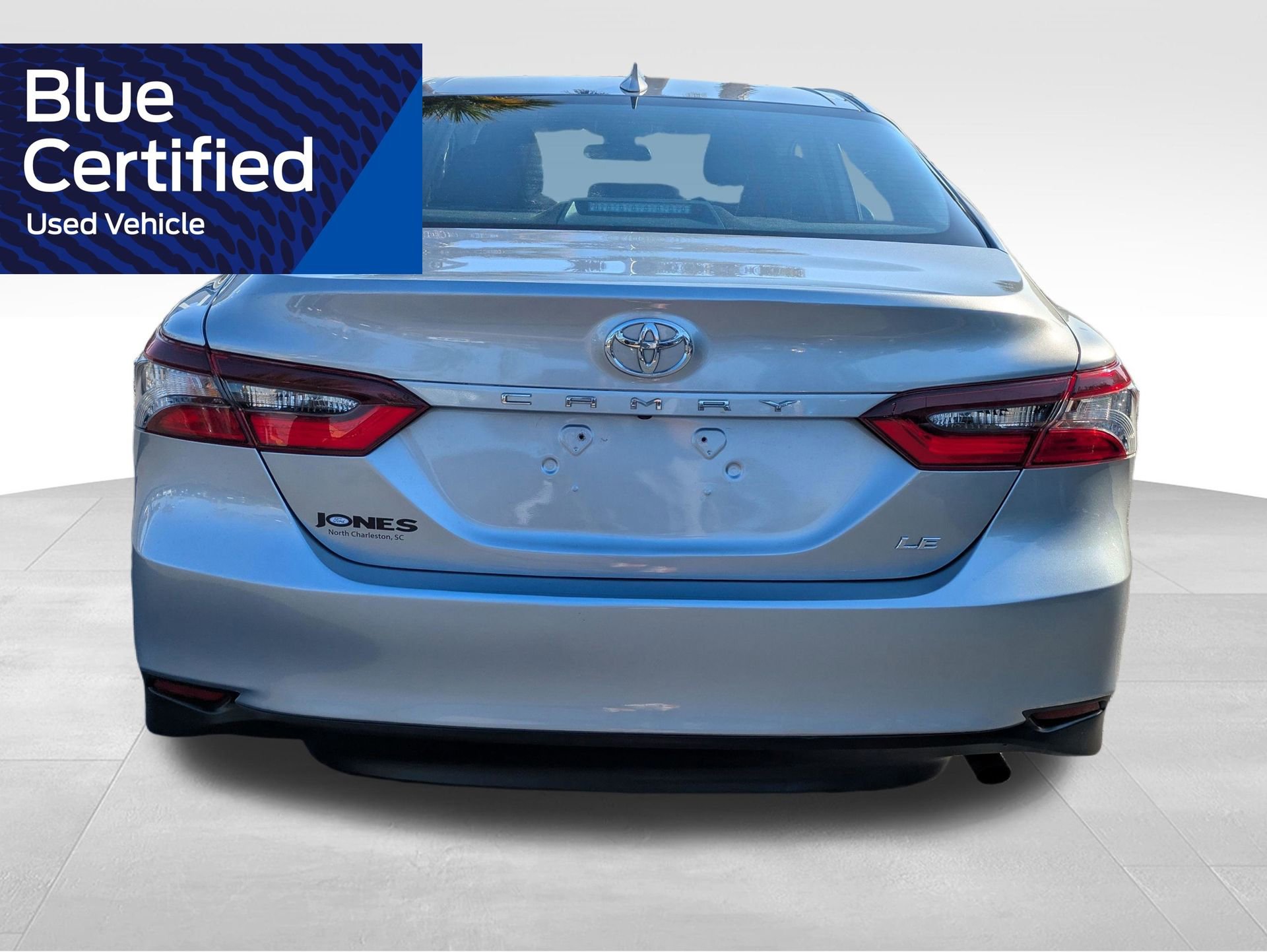 Used 2024 Toyota Camry LE FWD image 7