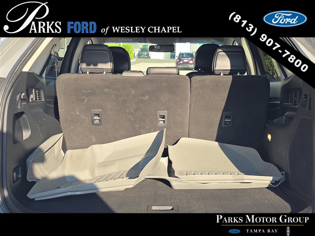 Certified 2018 Ford Edge Titanium w/ Ford Safe & Smart Package image 8