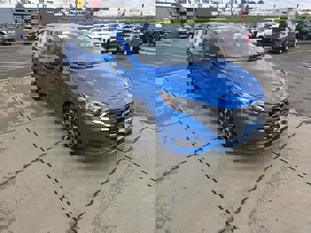 Used 2023 Nissan Versa SV image 7