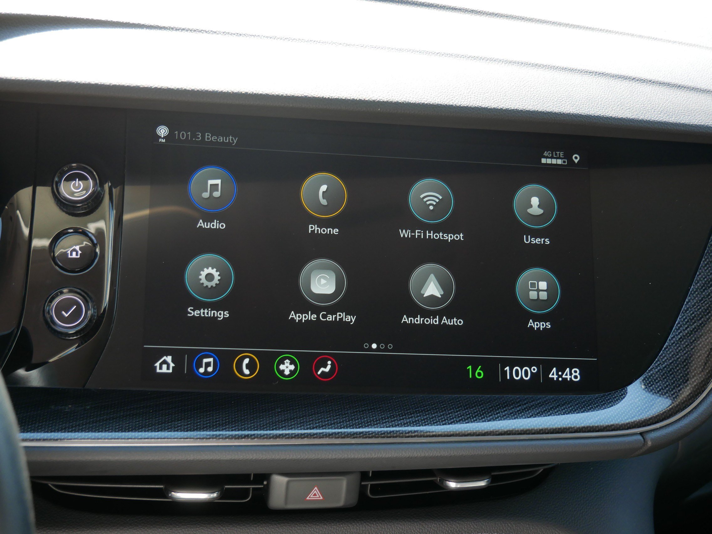 Used 2022 Buick Envision Preferred AWD/4WD image 18