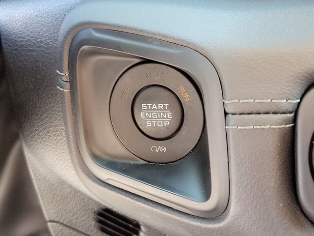 Used 2024 Jeep Wrangler Unlimited Rubicon 4xe AWD/4WD image 31