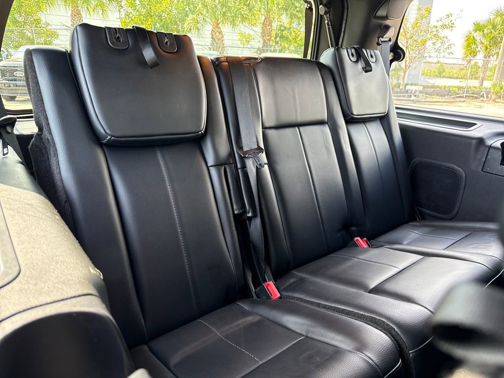 Certified 2017 Ford Expedition XLT w/ Equipment Group 202A image 28