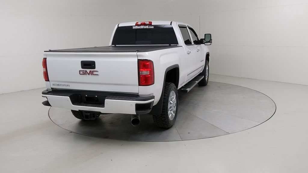 Used 2019 GMC Sierra 2500 Denali w/ Suspension Package, Off-Road AWD/4WD image 15