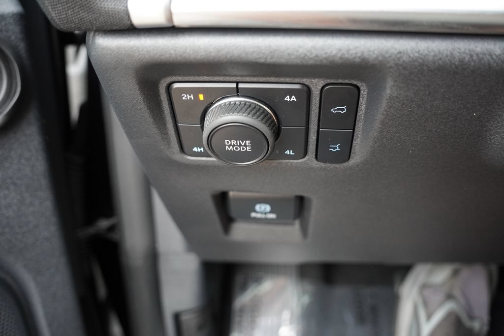 Certified 2025 Ford Expedition Platinum AWD/4WD image 27