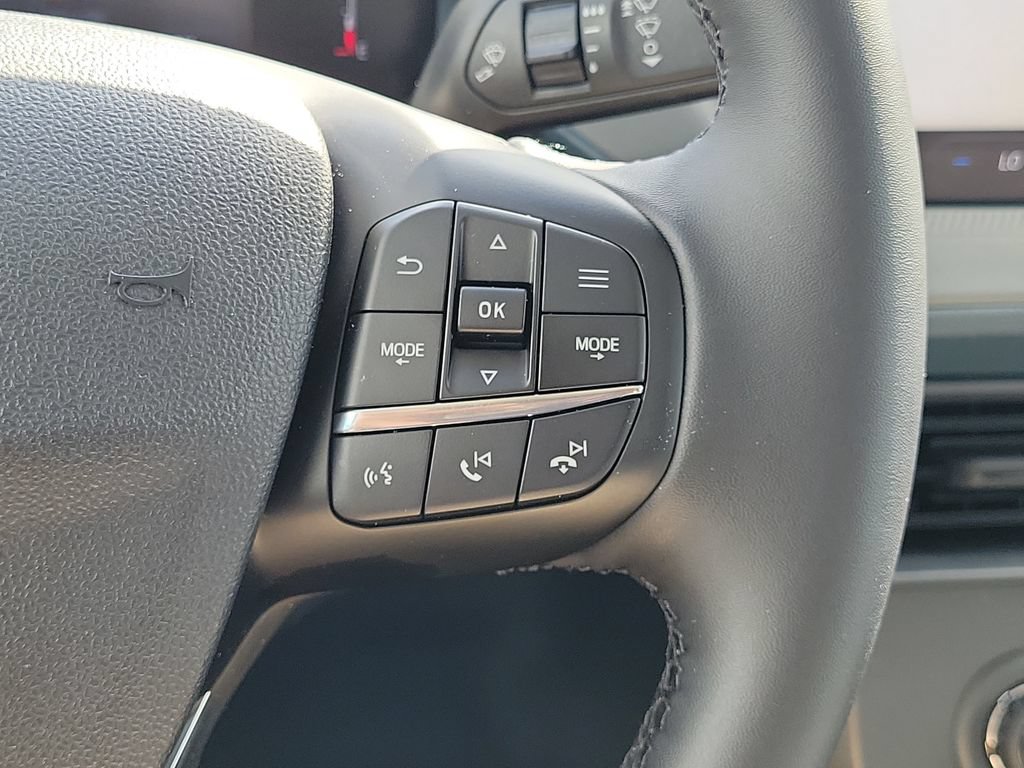 Certified 2025 Ford Maverick XLT w/ XLT Luxury Package AWD/4WD image 25