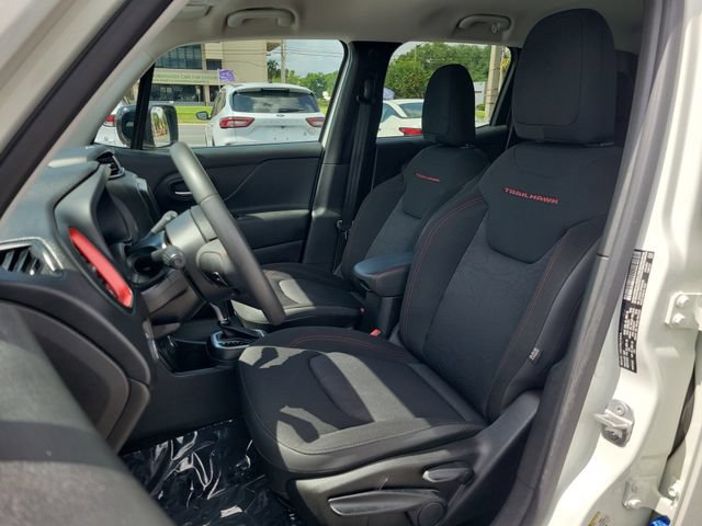 Used 2023 Jeep Renegade Trailhawk AWD/4WD image 21