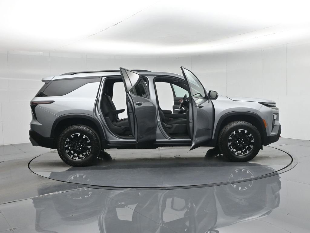 Used 2024 Chevrolet Traverse Z71 w/ LPO, Floor Liner Package image 34