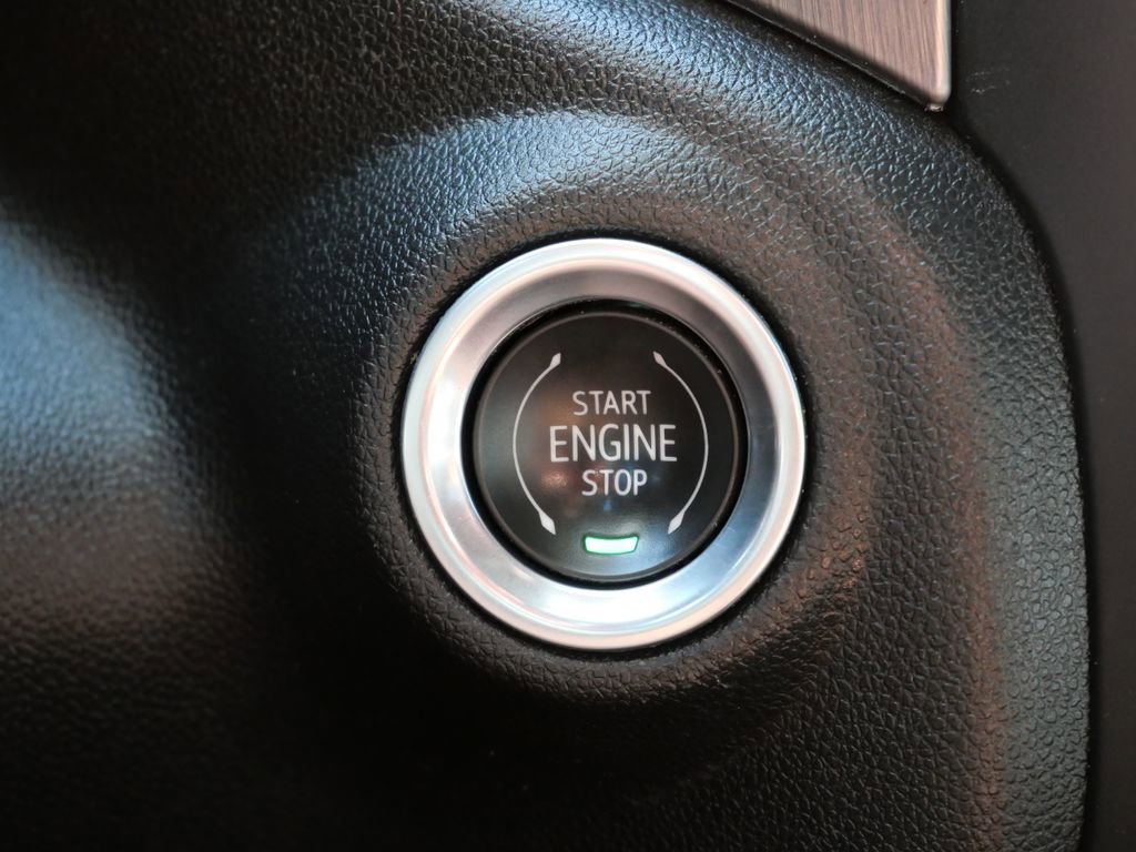 Used 2023 GMC Sierra 2500 Denali w/ Denali Black Diamond Edition image 26