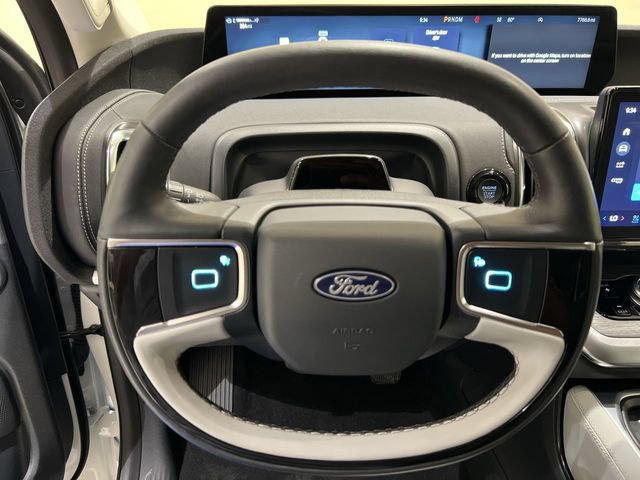 Certified 2025 Ford Expedition Max Platinum w/ Driver's Package AWD/4WD image 10