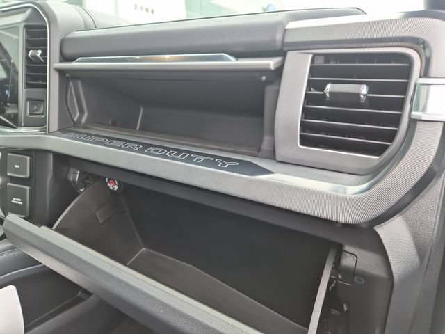 Certified 2025 Ford F350 Platinum w/ Tremor Off-Road Package AWD/4WD image 28