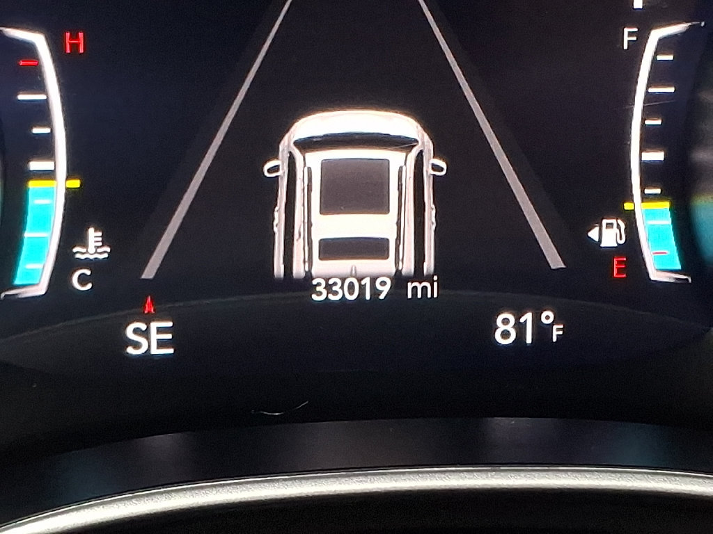 Used 2024 Chrysler Pacifica Touring-L FWD image 20