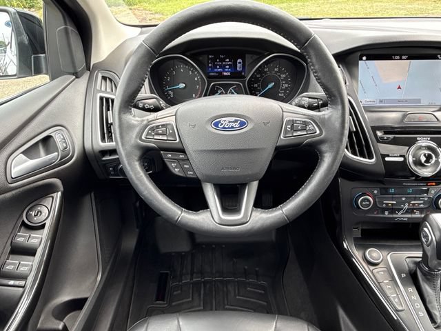 Certified 2018 Ford Focus Titanium w/ Titanium Technology Package FWD image 26