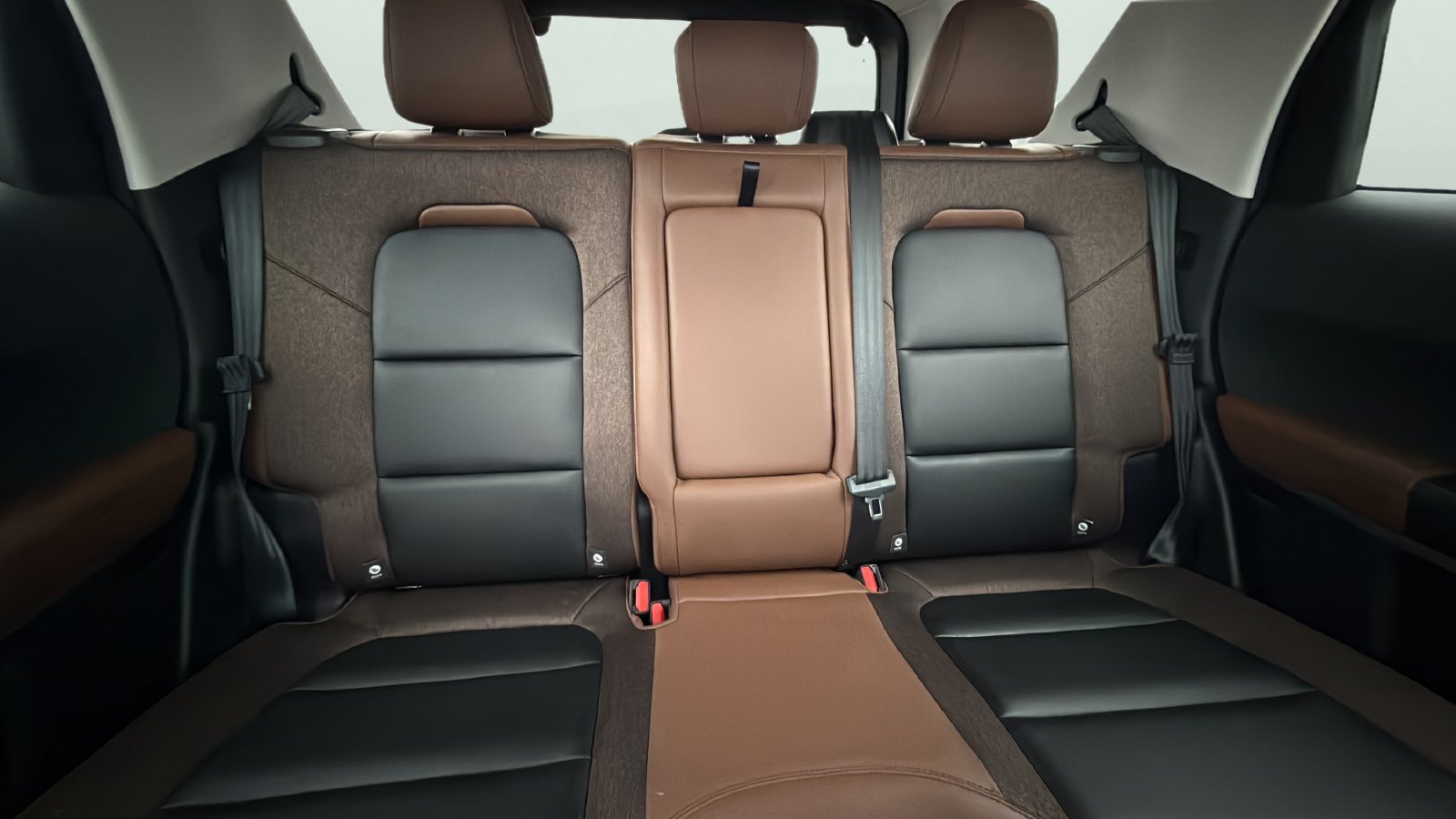 Certified 2025 Ford Bronco Sport Outer Banks w/ Outer Banks Tech Package+ AWD/4WD image 25