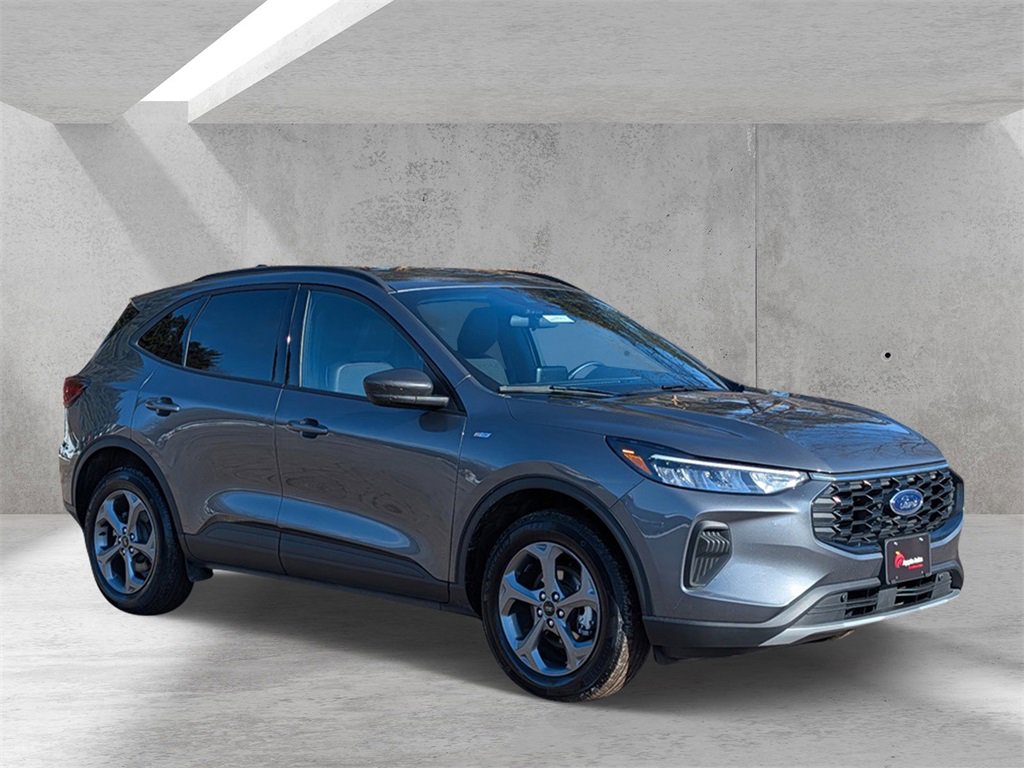 Certified 2025 Ford Escape ST-Line image 1