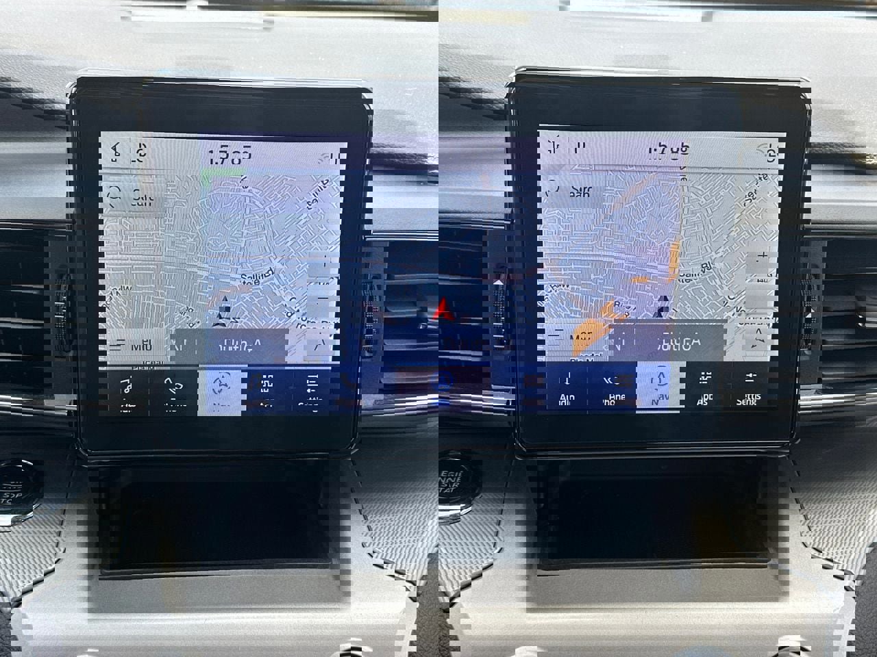 Certified 2022 Ford Explorer XLT w/ Equipment Group 202A image 31