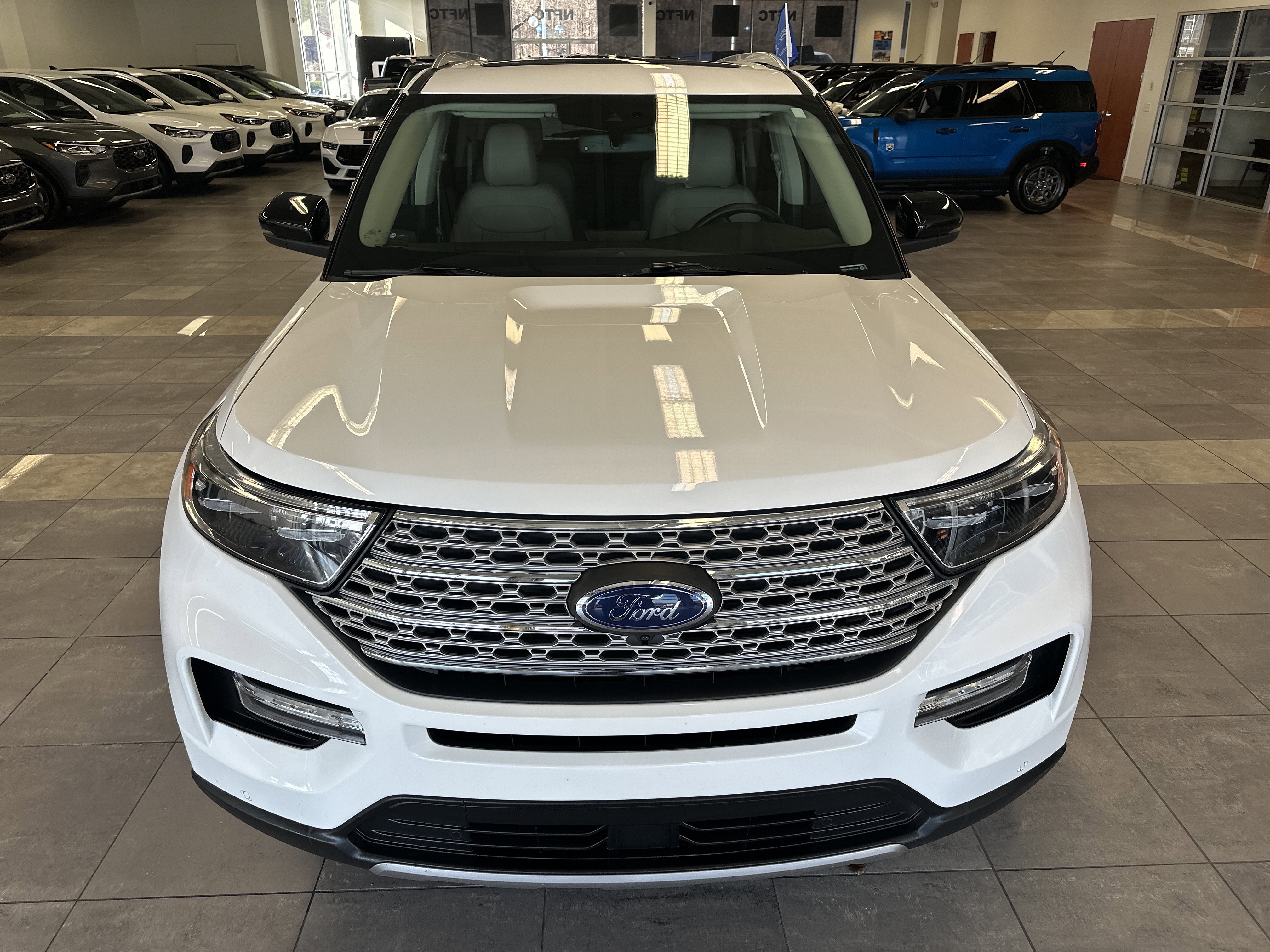 Certified 2023 Ford Explorer Limited w/ Equipment Group 301A image 22