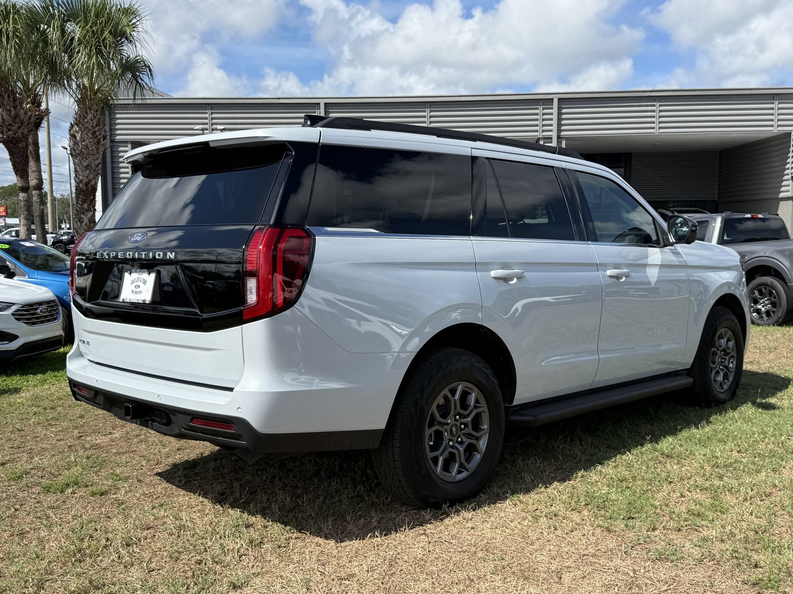 Certified 2025 Ford Expedition Active RWD image 5