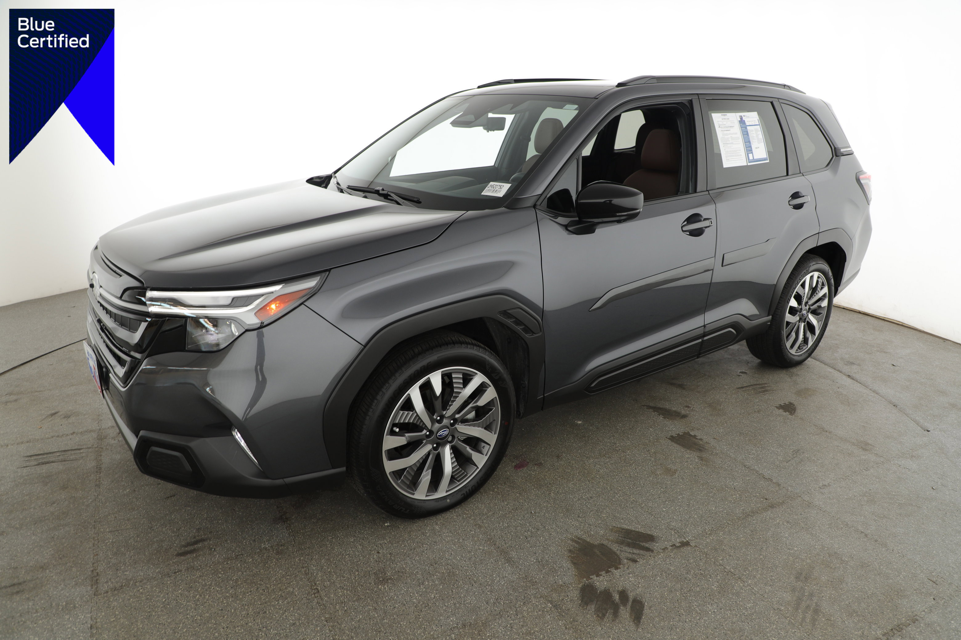 Used 2025 Subaru Forester Touring AWD/4WD image 1